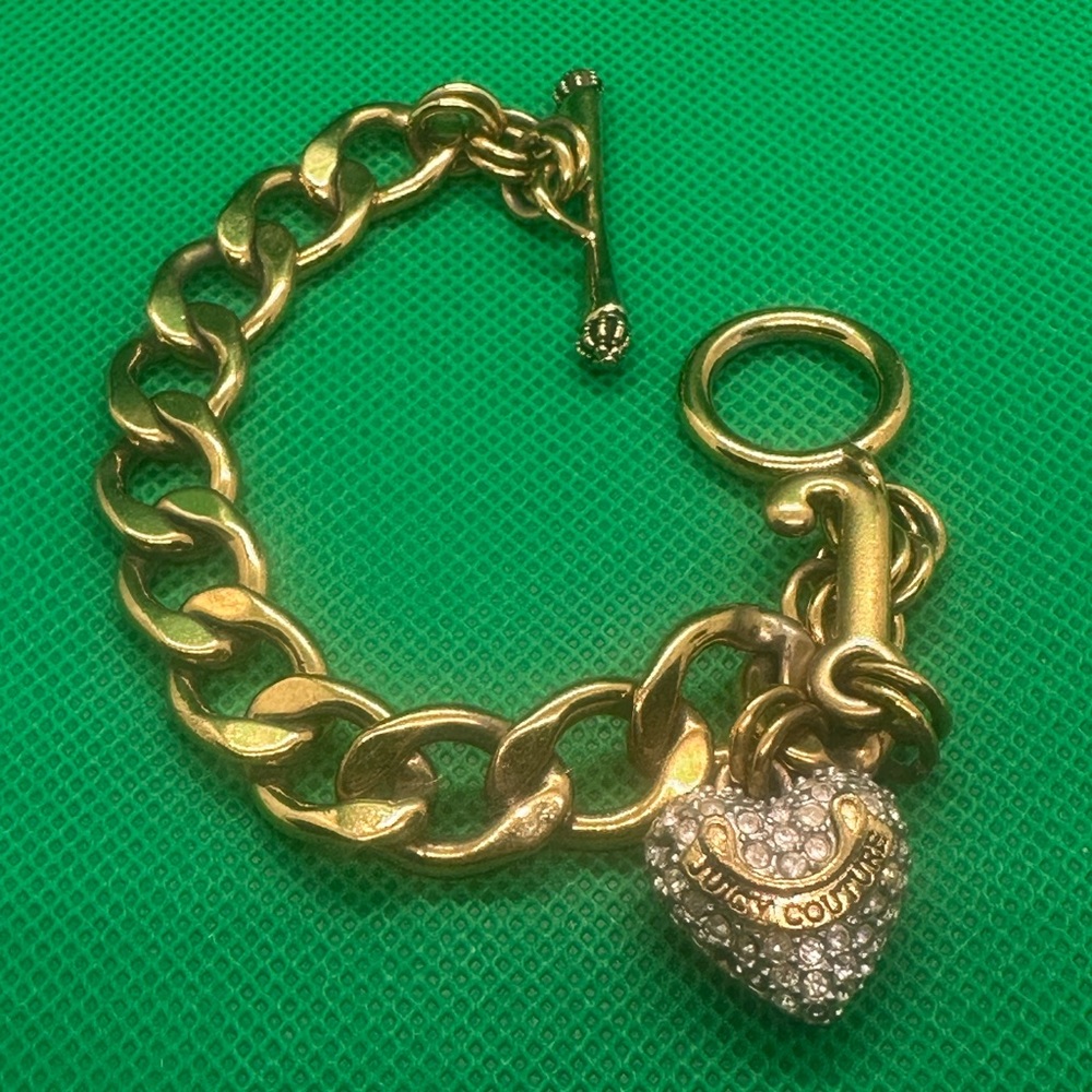 Juicy Couture Gold Chain Bracelet with Sparkly Heart❤️